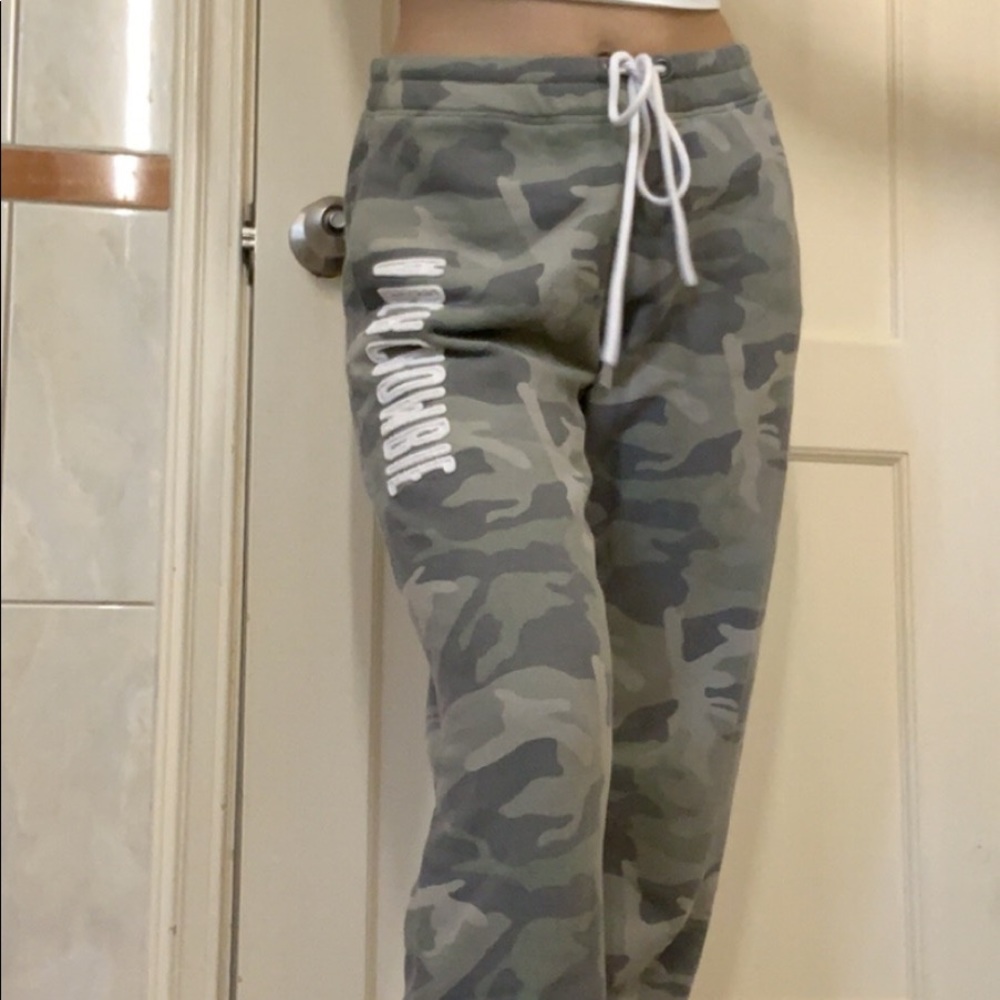 Abercrombie and Fitch Sweatpants